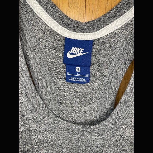 Nike Grey Sleeveless Romper Size XL - Picture 3 of 7